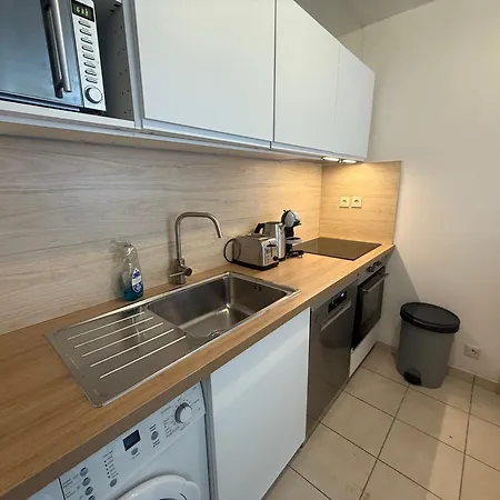 Deux Centre Proche Tram