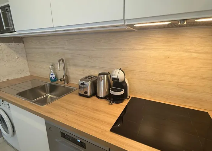 Deux Centre Proche Tram Brest