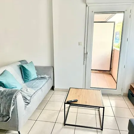 Deux Centre Proche Tram