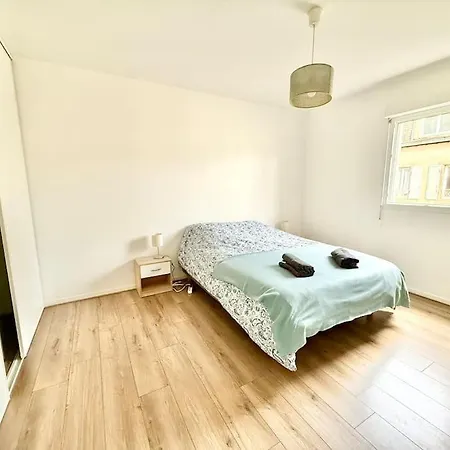 Deux Centre Proche Tram Apartment