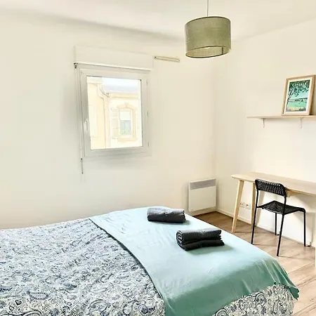 Deux Centre Proche Tram Brest