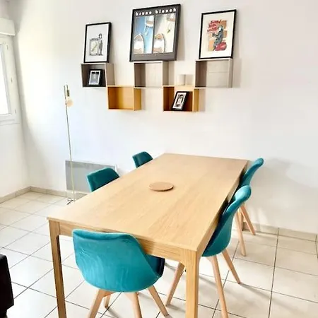 Deux Centre Proche Tram Brest