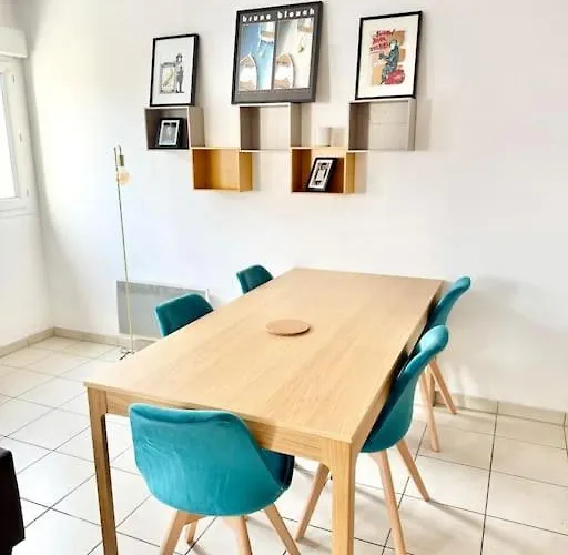 Deux Centre Proche Tram Brest